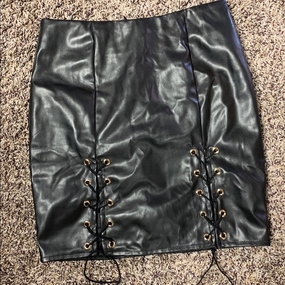 Lucy Wang Dresses & Skirts - Lucy Wang Black Faux Leather Skirt Small